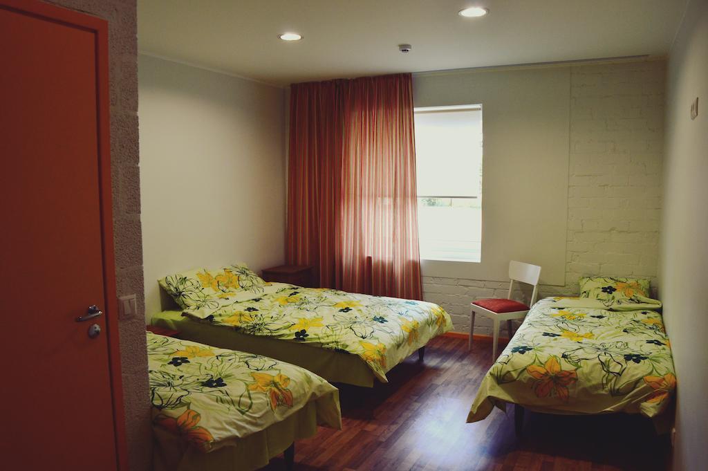 Saare Automatic Hostel Parnu Exterior photo