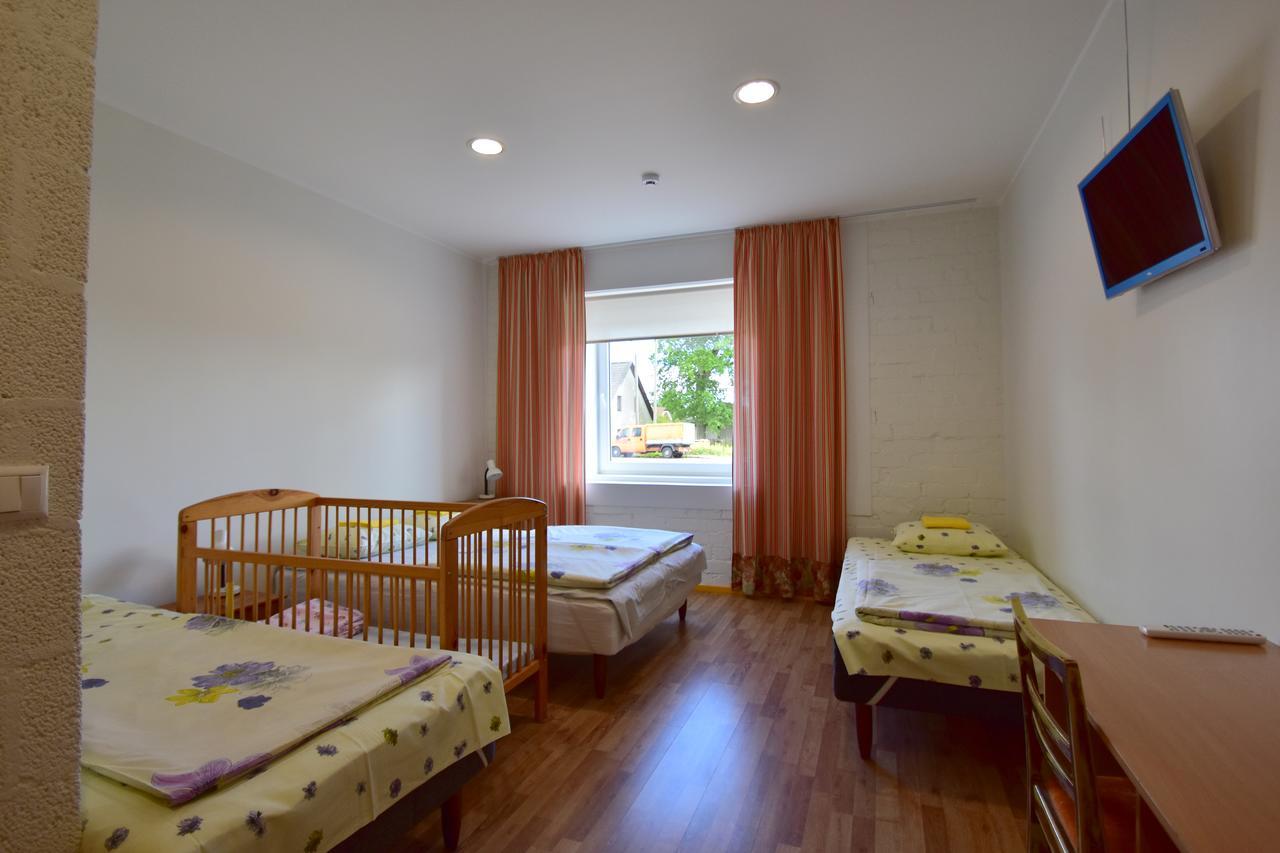 Saare Automatic Hostel Parnu Exterior photo